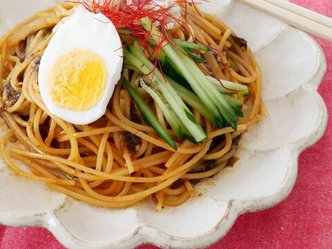 豚しゃぶ入りビビン麺風パスタ